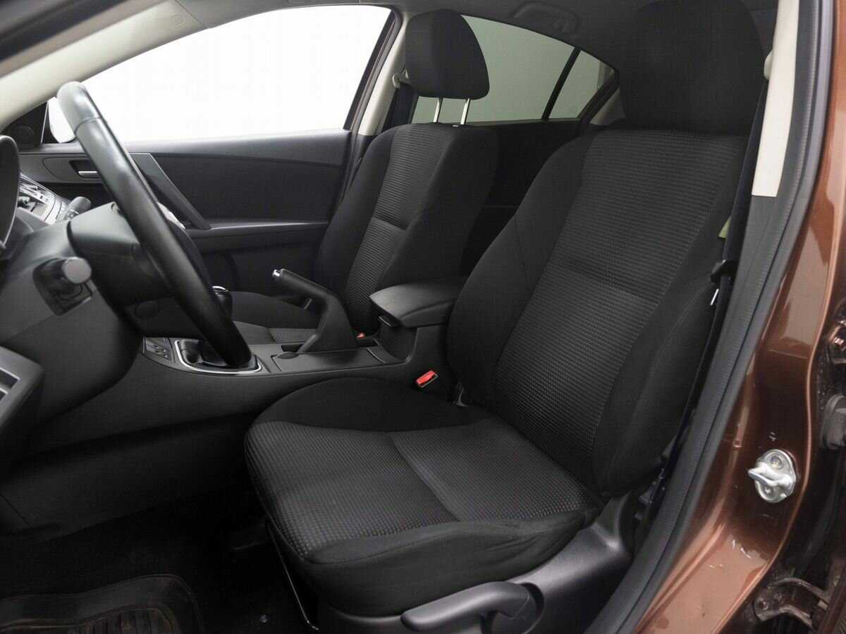 Б/У Мазда 3 2012 года. Фото: #8