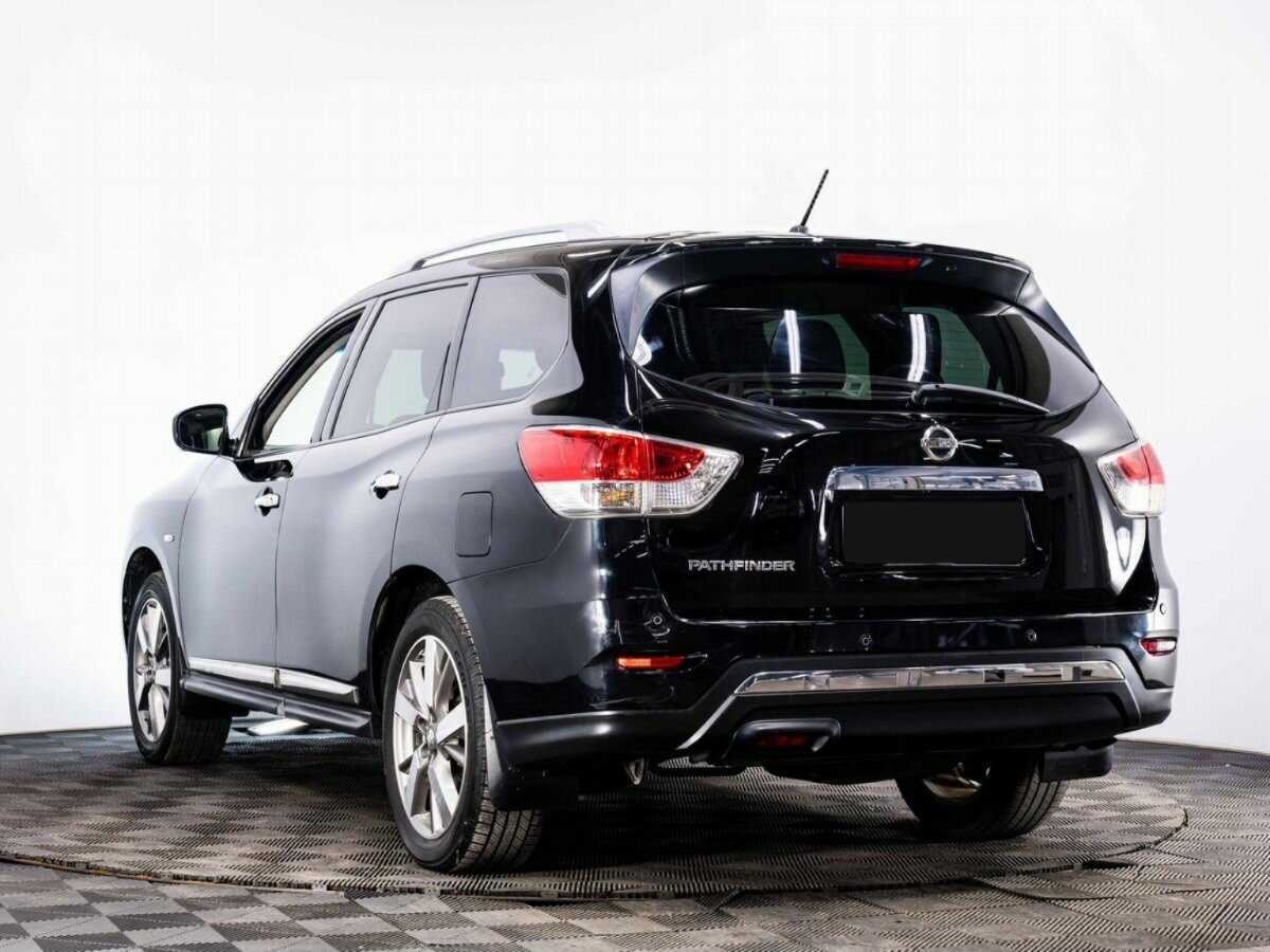 Б/У Ниссан Патфайндер 2014 года. Фото: #3