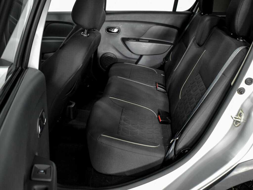 Б/У Рено Сандеро 2019 года. Фото: #9