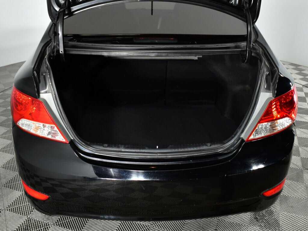 Б/У Хендай Солярис 2012 года. Фото: #13