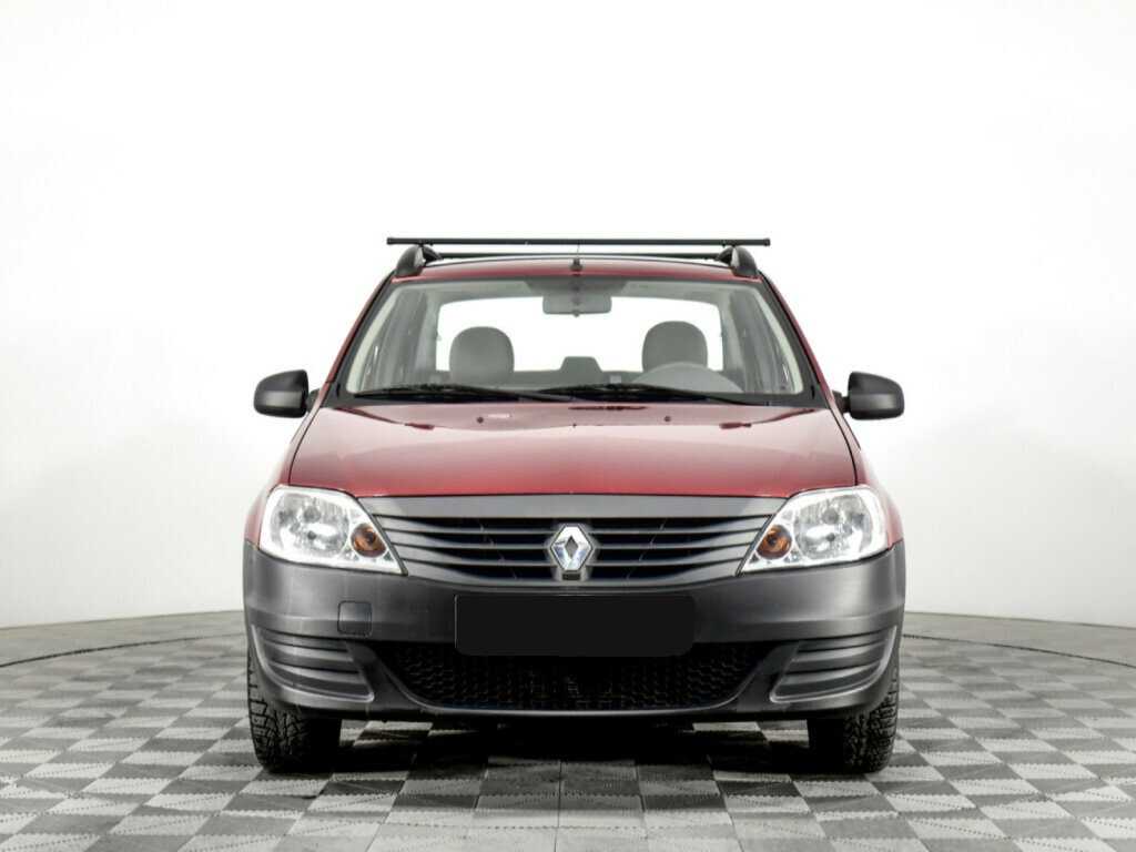 Б/У Рено Логан 2013 года. Фото: #1