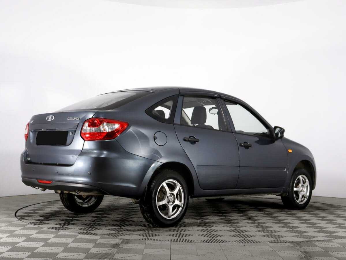 Б/У Лада (ВАЗ) Гранта 2015 года. Фото: #4