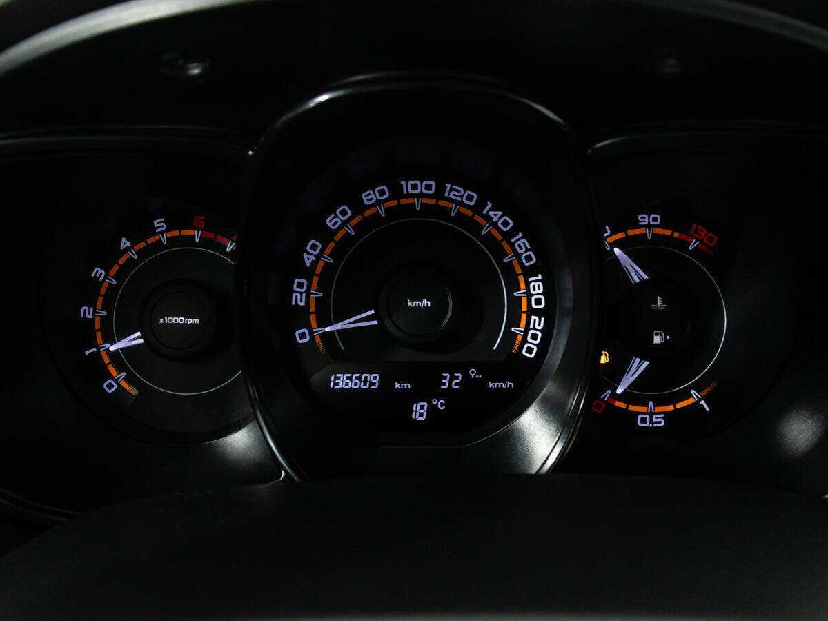 Б/У Лада (ВАЗ) Веста 2017 года. Фото: #11