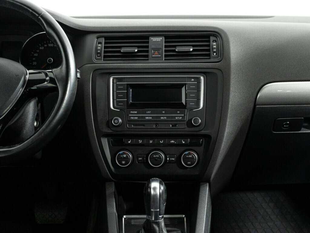 Б/У Фольксваген Джетта 2016 года. Фото: #13