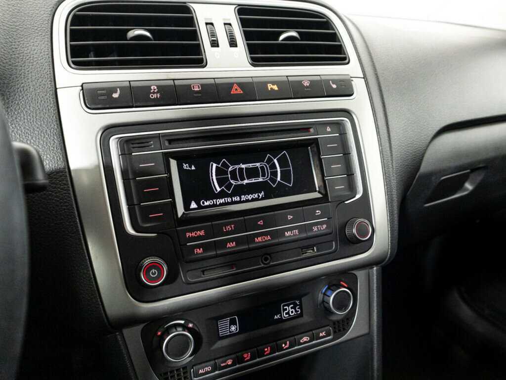 Б/У Фольксваген Поло 2017 года. Фото: #14