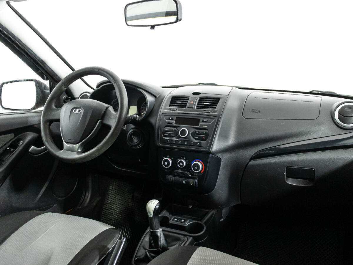 Б/У Лада (ВАЗ) Калина 2015 года. Фото: #8