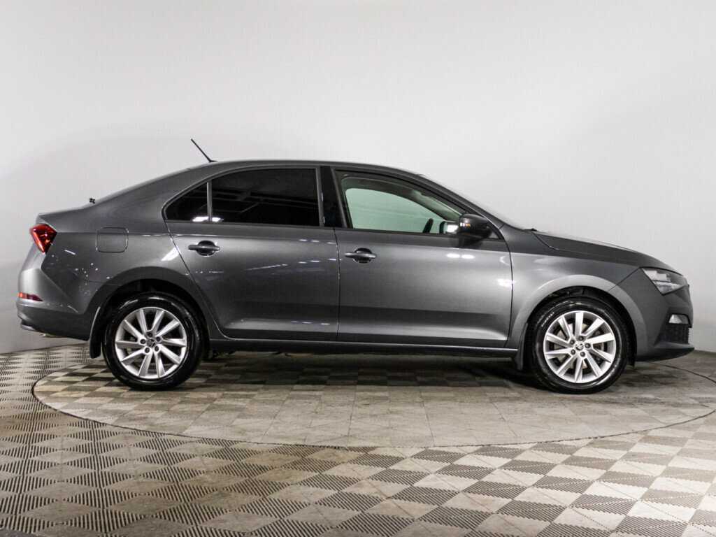 Б/У Шкода Рапид 2021 года. Фото: #3