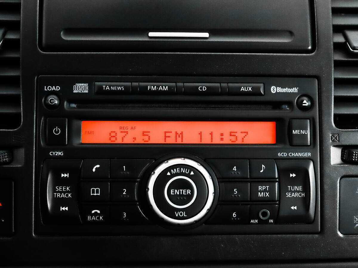 Б/У Ниссан Тиида 2012 года. Фото: #12