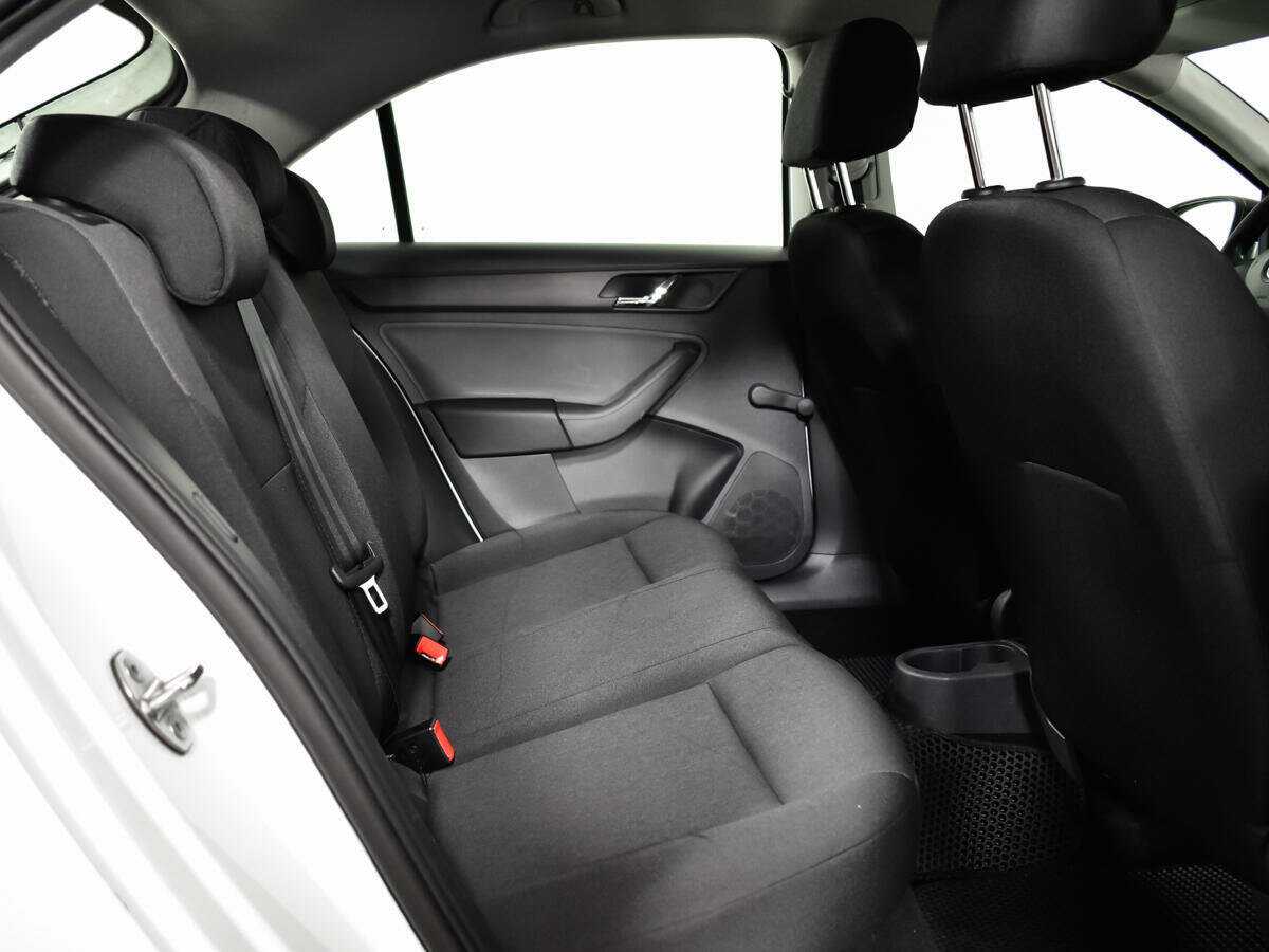 Б/У Шкода Рапид 2017 года. Фото: #9