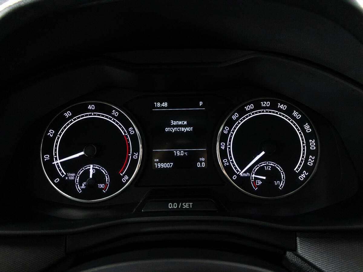 Б/У Шкода Рапид 2021 года. Фото: #11