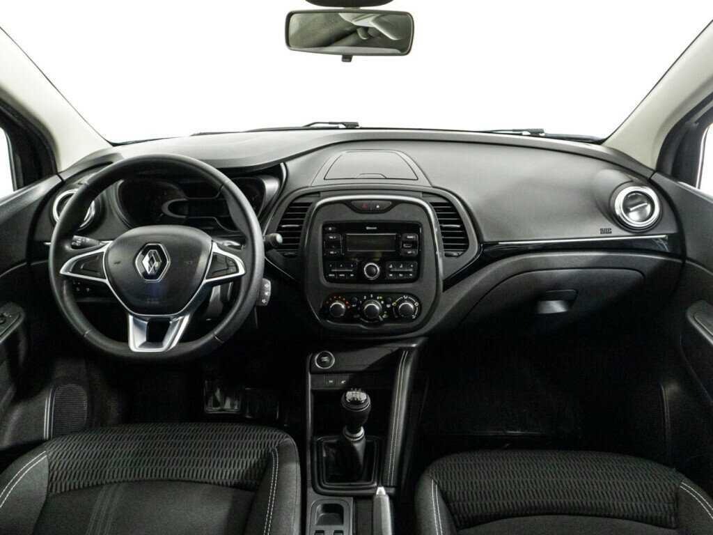 Б/У Рено Каптюр 2022 года. Фото: #12