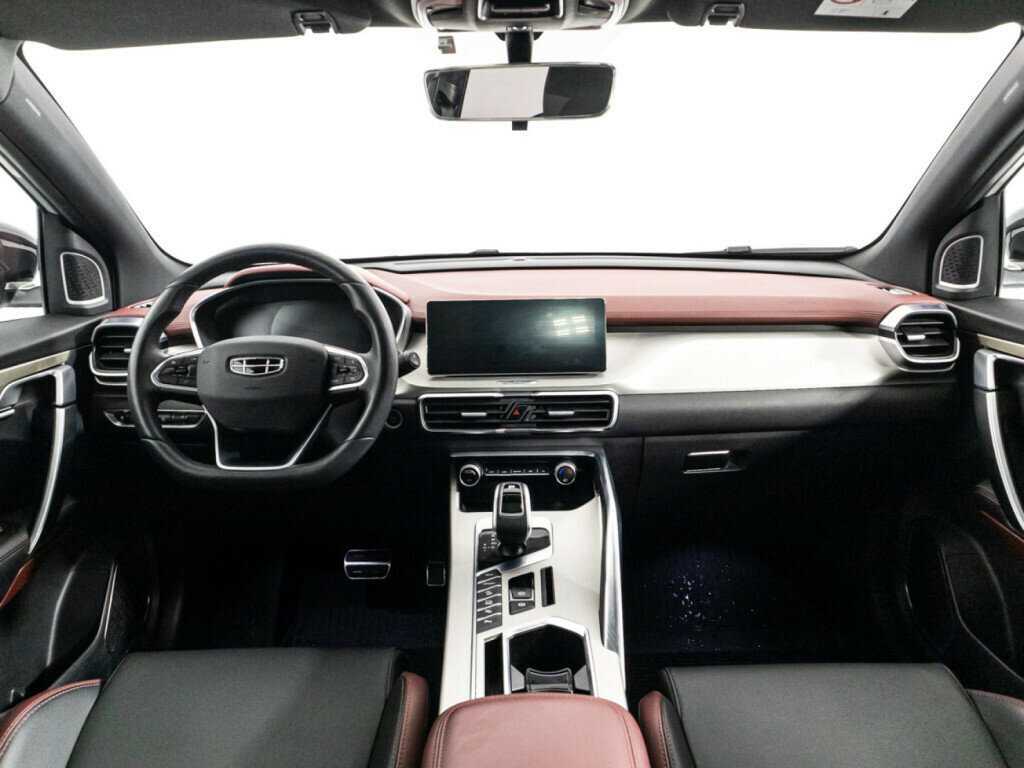 Б/У Джили Кулрэй 2021 года. Фото: #12