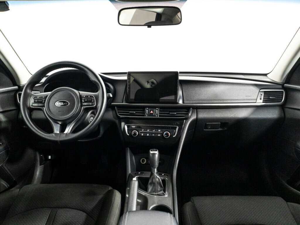 Б/У Киа Оптима 2017 года. Фото: #12