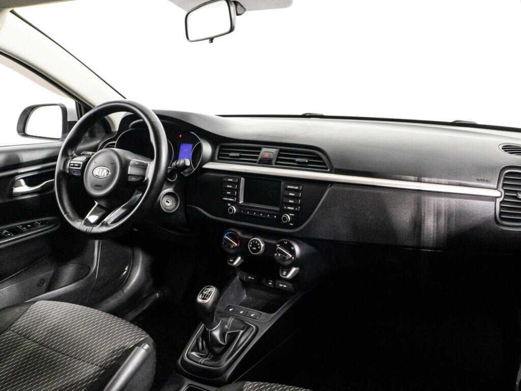 Б/У Киа Рио 2018 года. Фото: #8