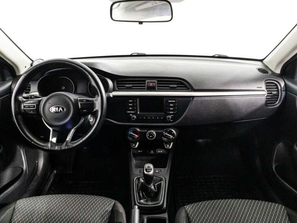 Б/У Киа Рио 2018 года. Фото: #12