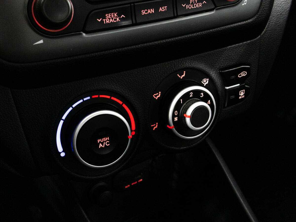 Б/У Киа Рио 2014 года. Фото: #14