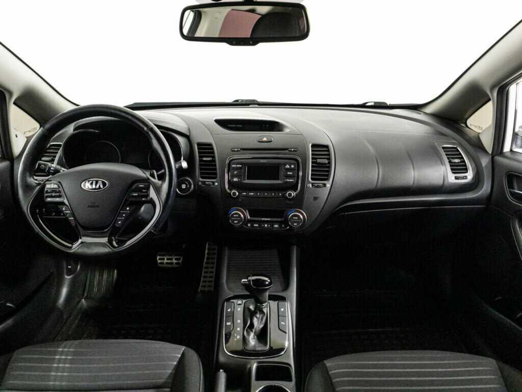 Б/У Киа Церато 2017 года. Фото: #11