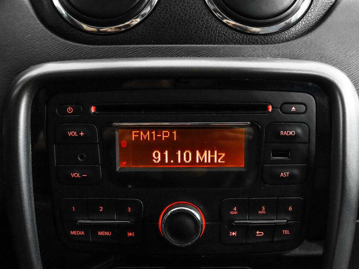 Б/У Рено Дастер 2013 года. Фото: #12