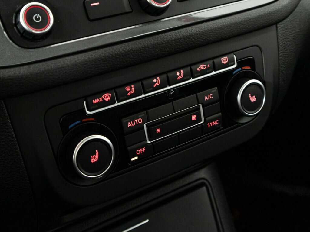 Б/У Фольксваген Тигуан 2012 года. Фото: #15