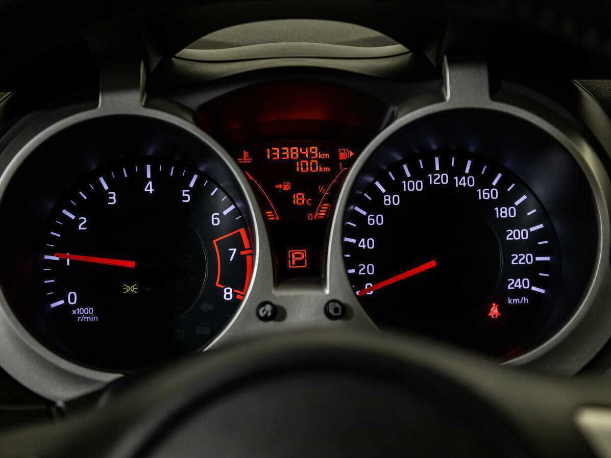 Б/У Ниссан Жук 2013 года. Фото: #11