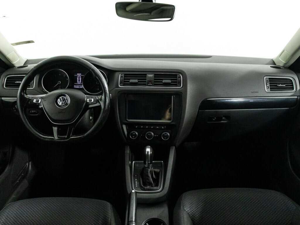 Б/У Фольксваген Джетта 2017 года. Фото: #12