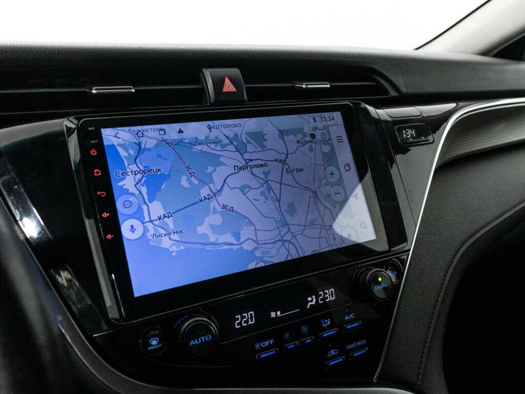 Б/У Тойота Камри 2018 года. Фото: #14