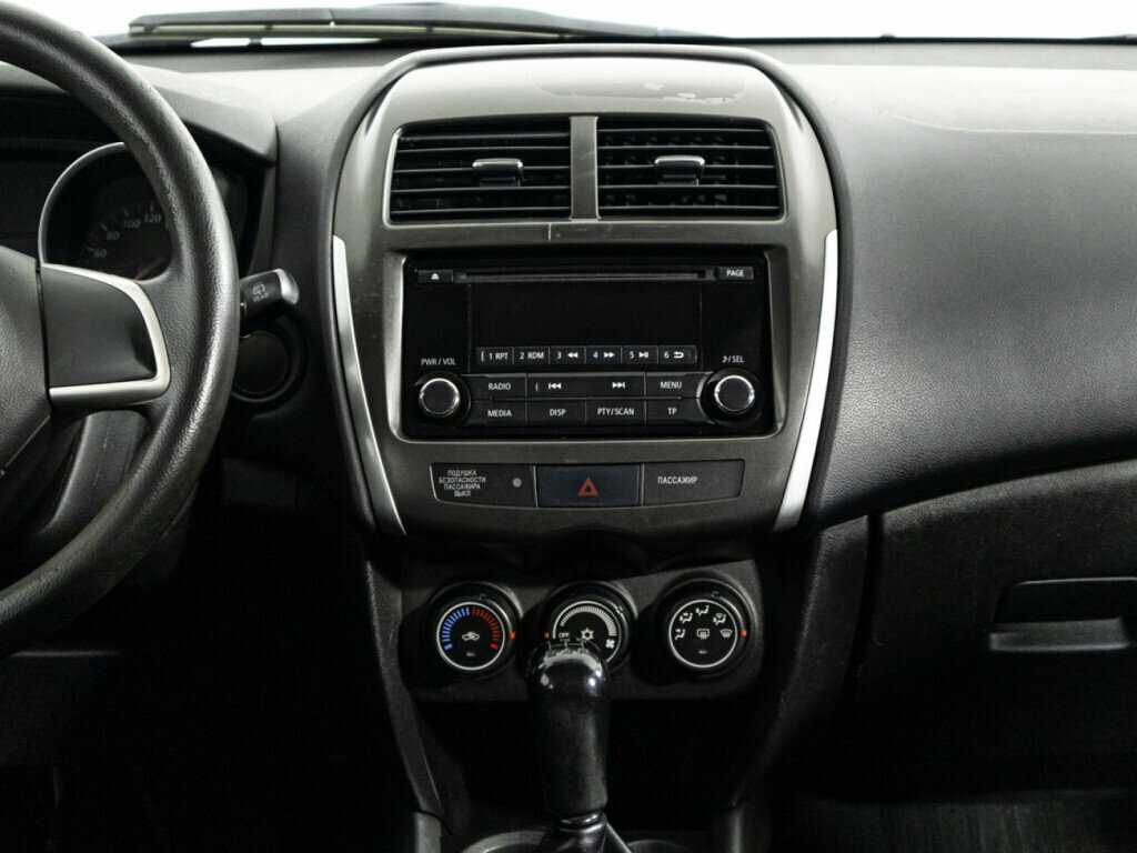 Б/У Митсубиши АС-Икс 2013 года. Фото: #13