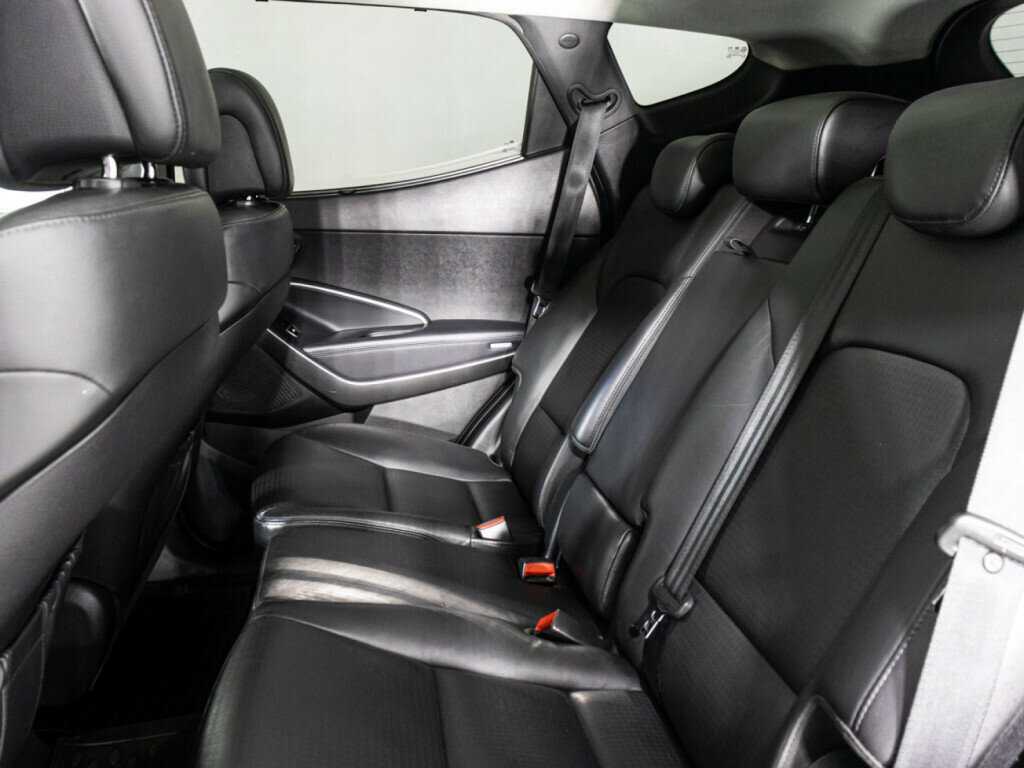 Б/У Хендай Санта Фе 2013 года. Фото: #9