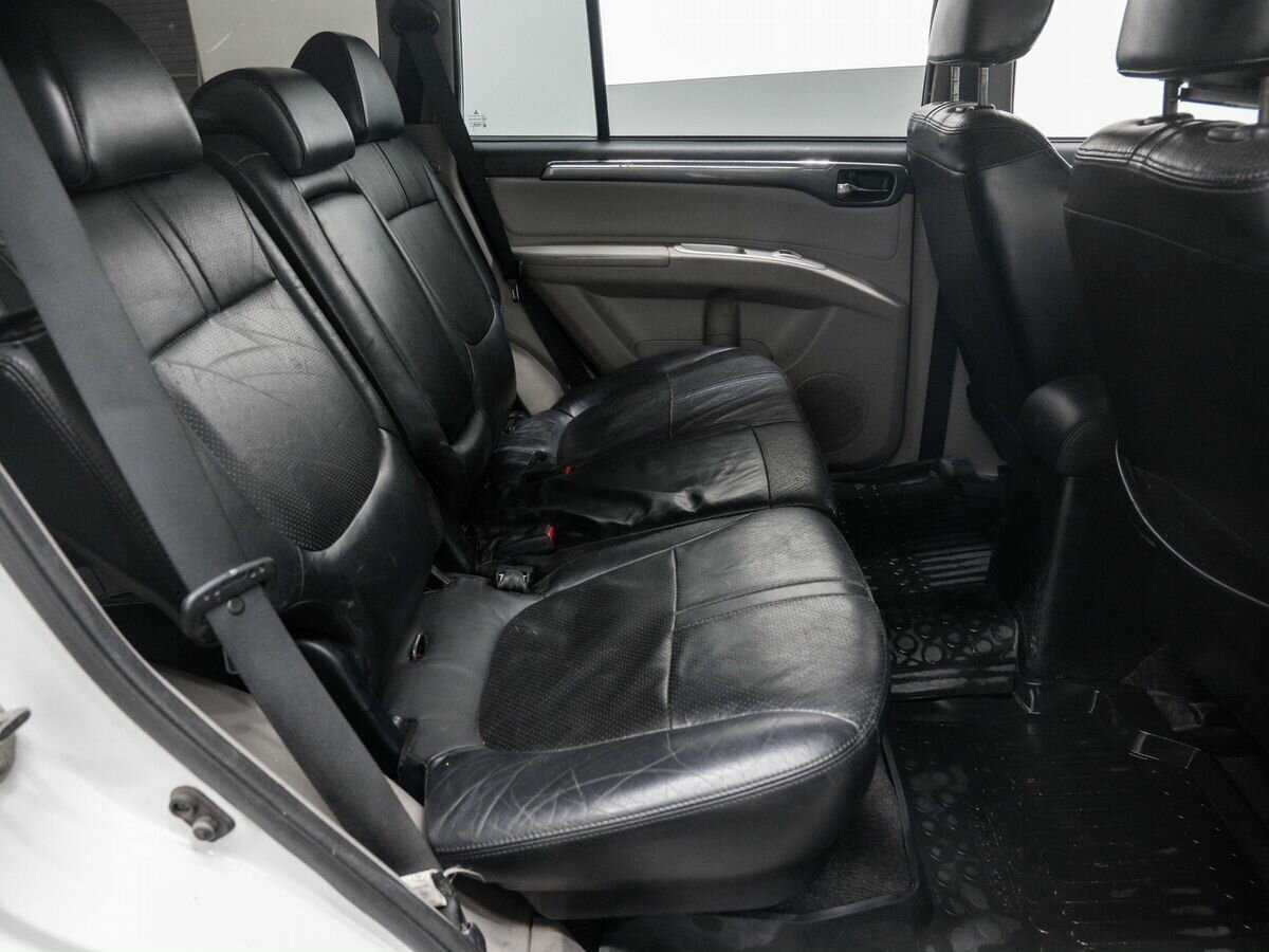 Б/У Митсубиши Паджеро Спорт 2014 года. Фото: #8