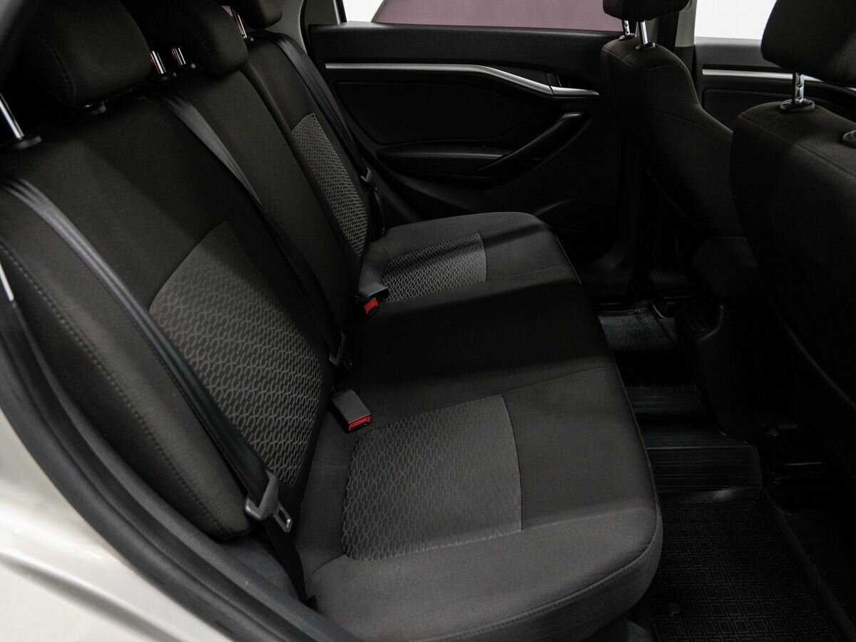 Б/У Лада (ВАЗ) Веста 2019 года. Фото: #9