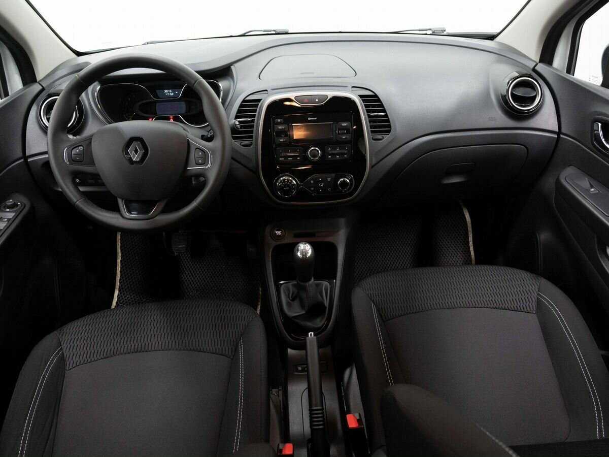 Б/У Рено Каптюр 2017 года. Фото: #13