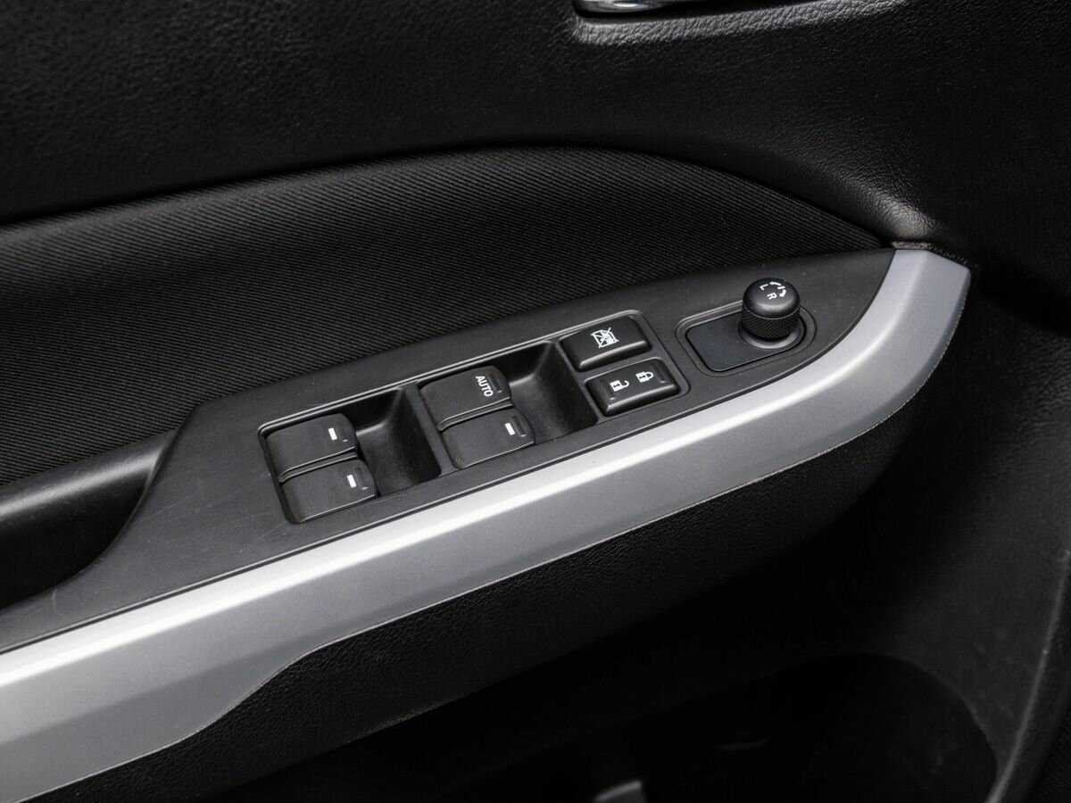 Б/У Сузуки Витара 2015 года. Фото: #15