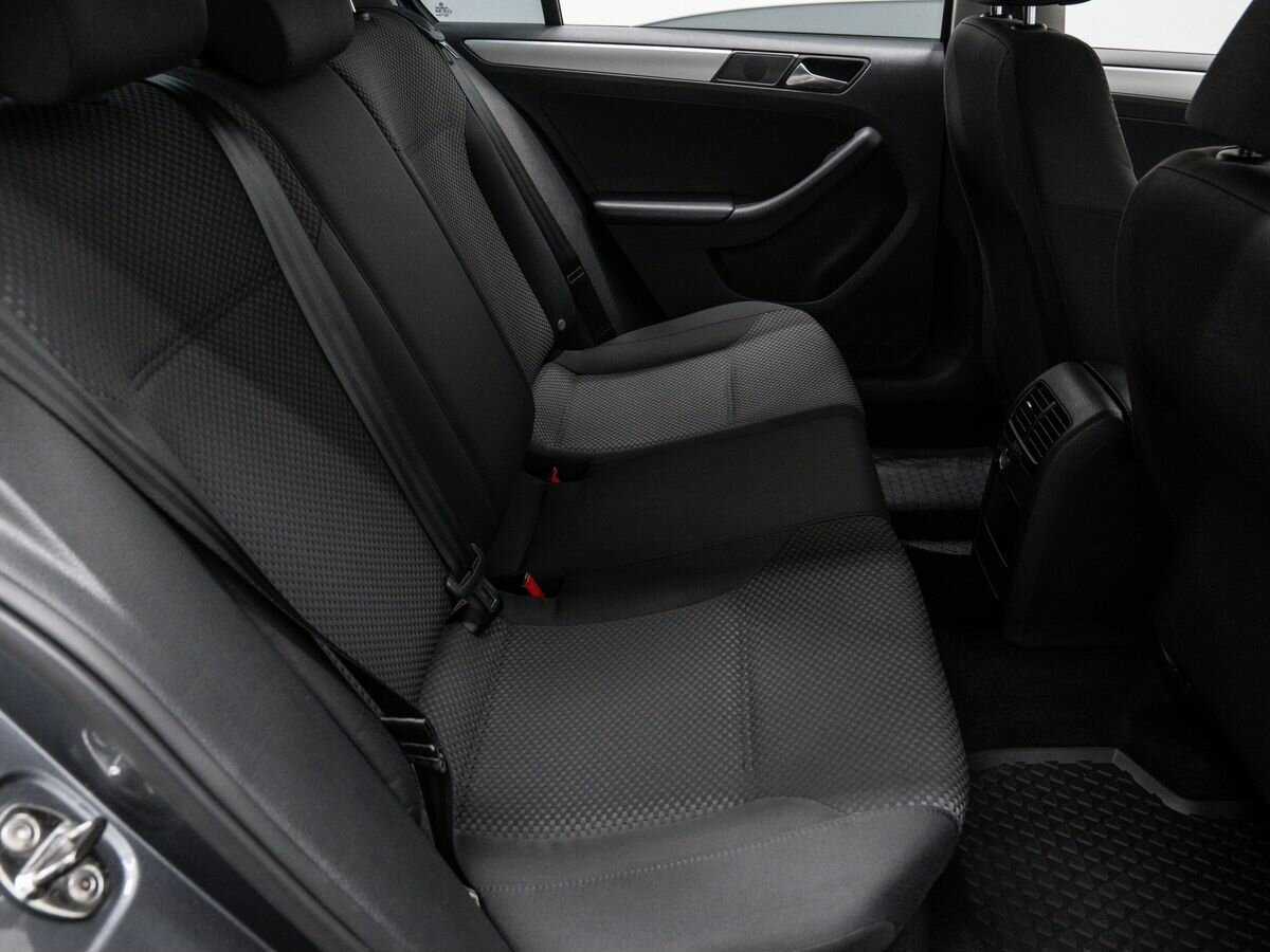 Б/У Фольксваген Джетта 2012 года. Фото: #9