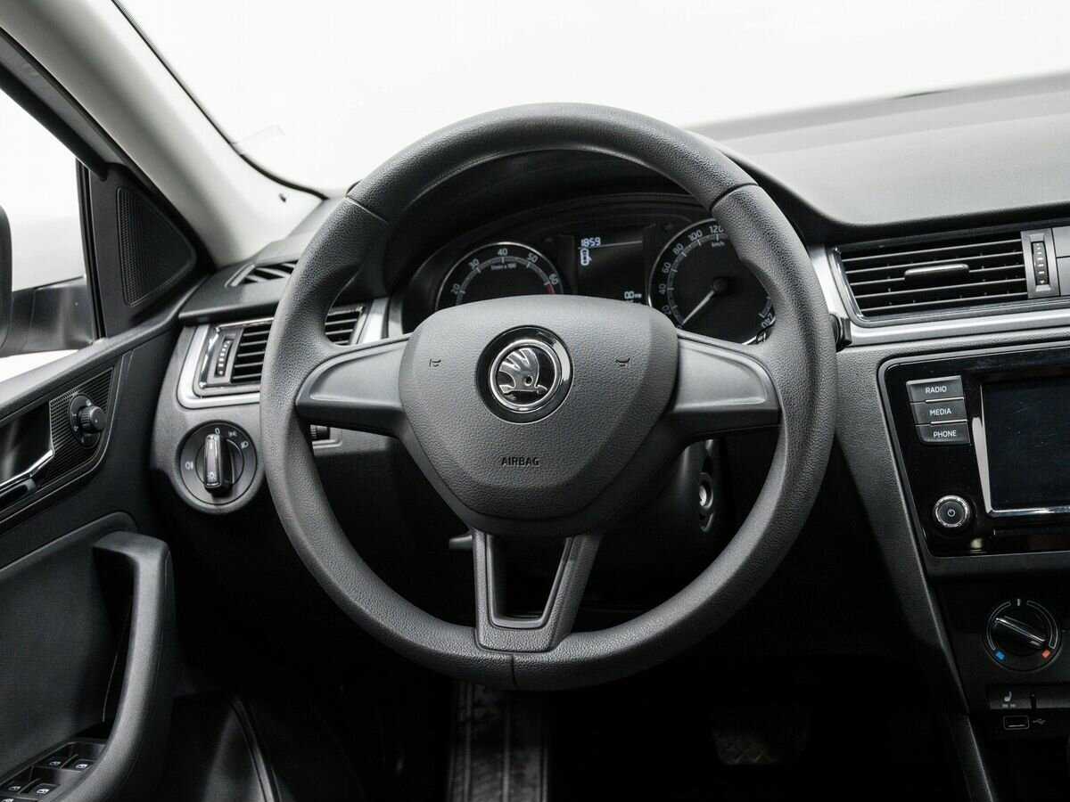 Б/У Шкода Рапид 2019 года. Фото: #11