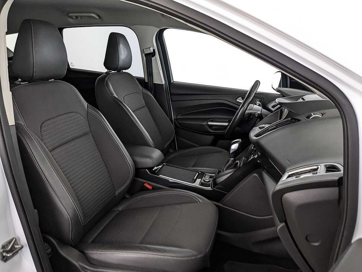 Б/У Форд Куга 2018 года. Фото: #23