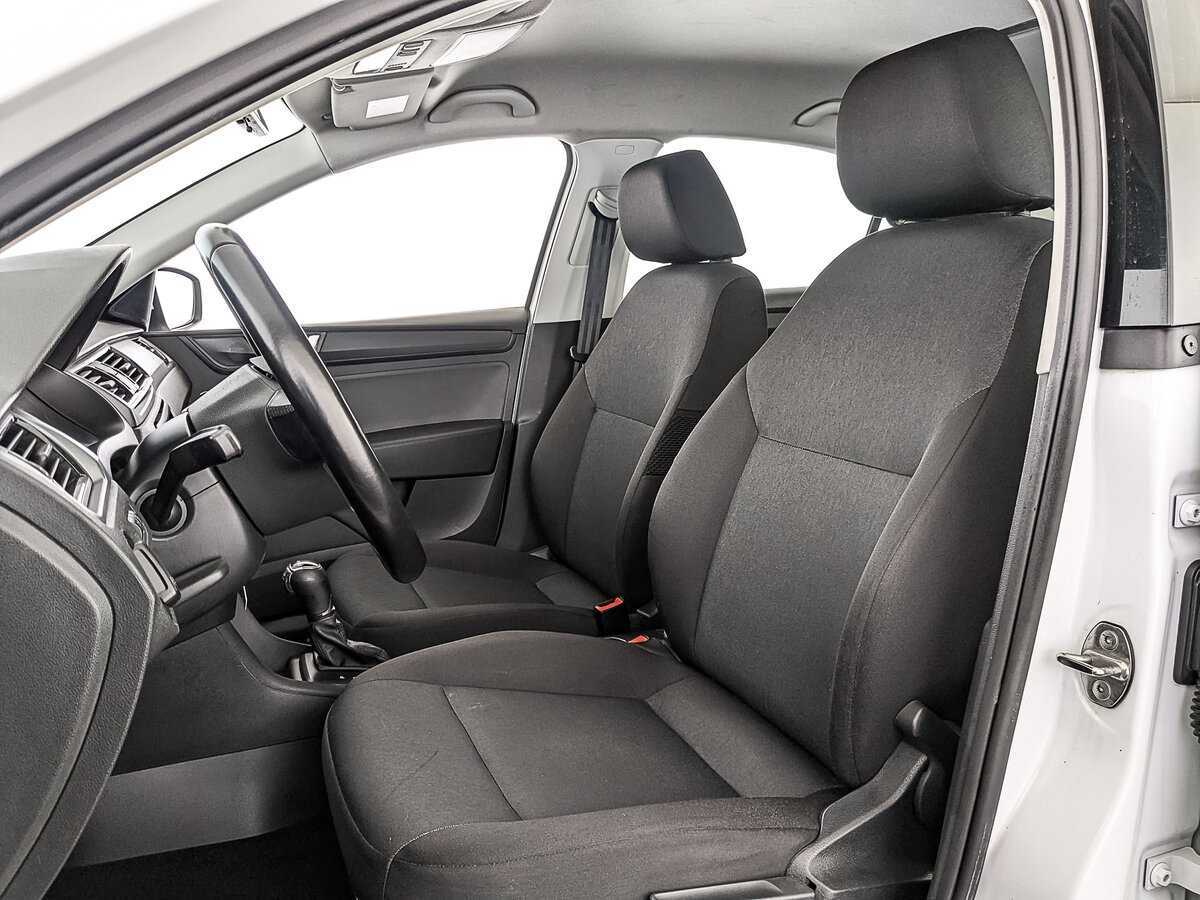 Б/У Шкода Рапид 2019 года. Фото: #16