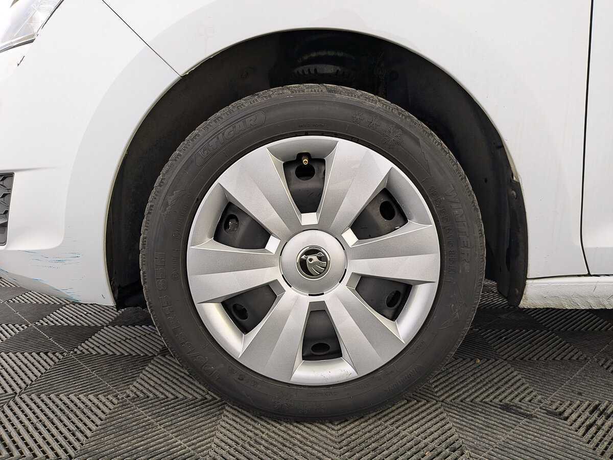 Б/У Шкода Рапид 2019 года. Фото: #10