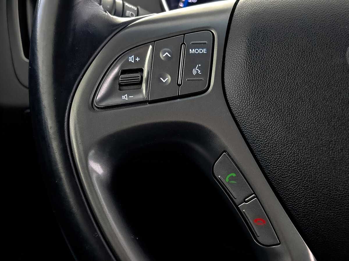 Б/У Хендай ай-икс35 2015 года. Фото: #25