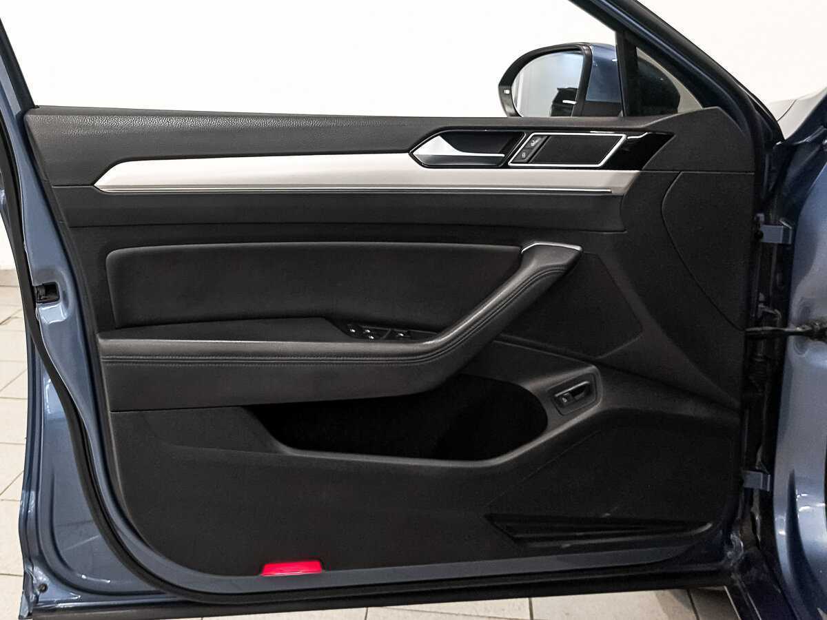 Б/У Фольксваген Пассат 2015 года. Фото: #18