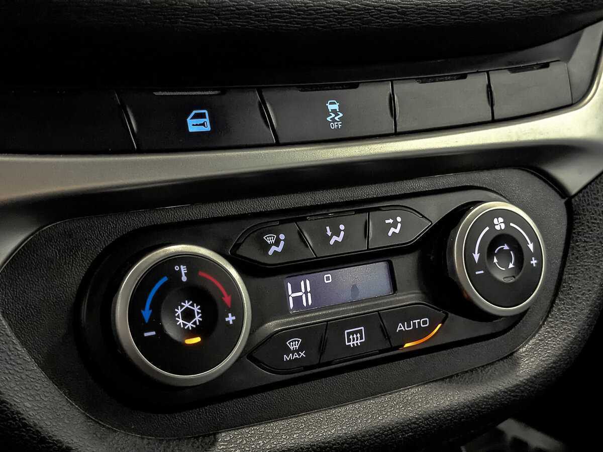 Б/У Лада (ВАЗ) Веста 2018 года. Фото: #19