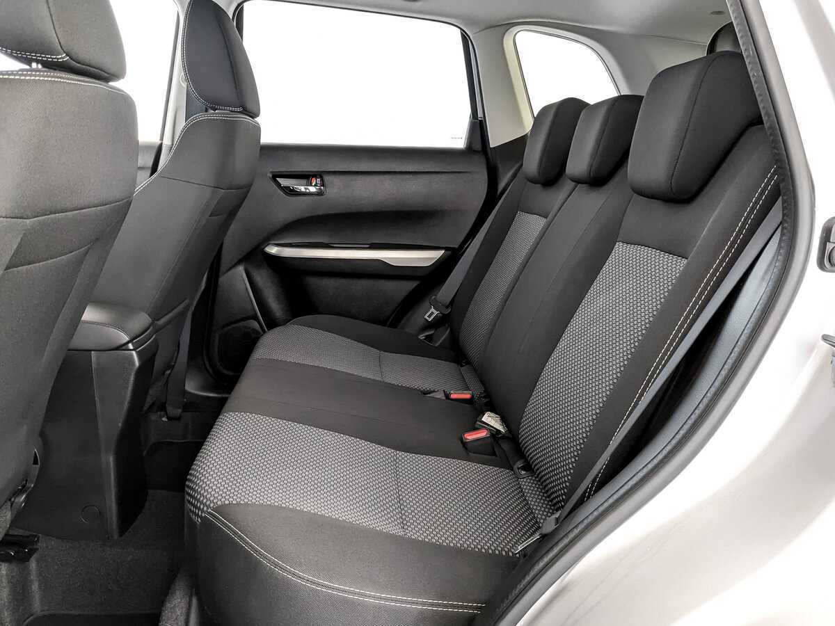 Б/У Сузуки Витара 2016 года. Фото: #11