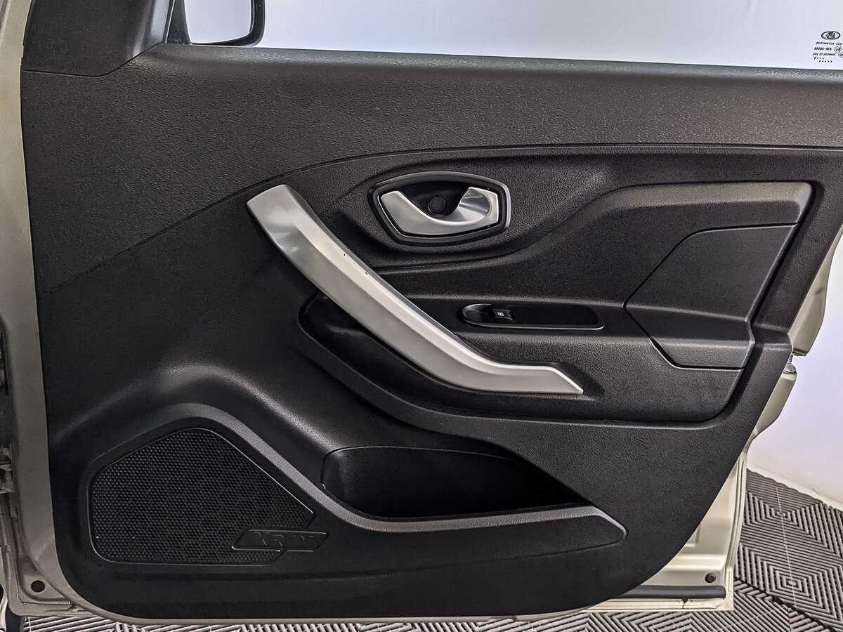 Б/У Лада (ВАЗ) ИКСРЭЙ 2019 года. Фото: #24