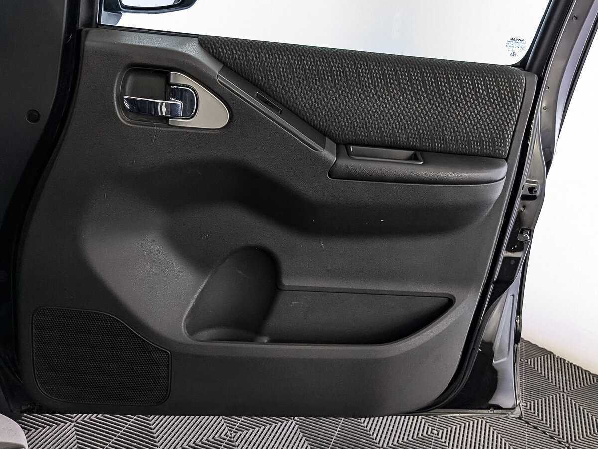 Б/У Ниссан Патфайндер 2012 года. Фото: #22