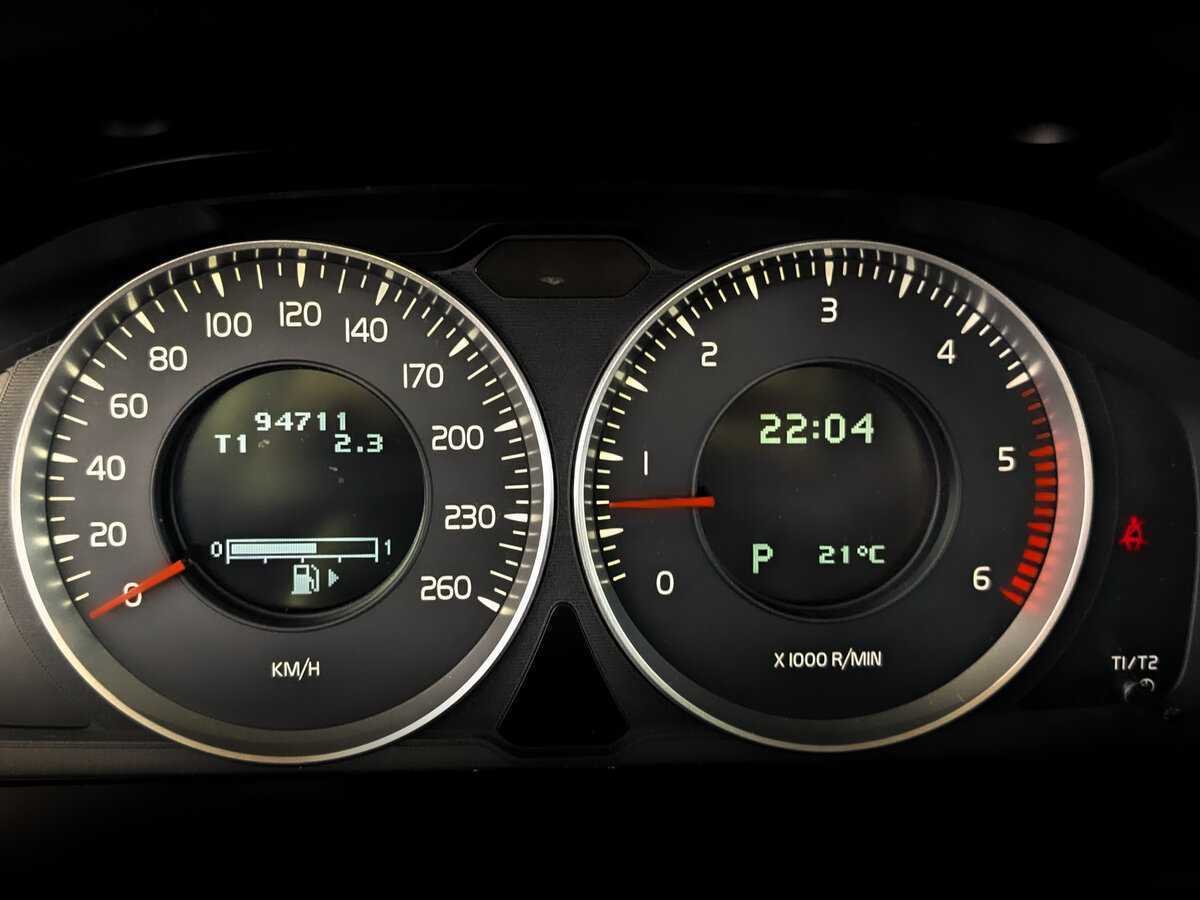 Б/У Вольво ИксЦ60 2012 года. Фото: #12