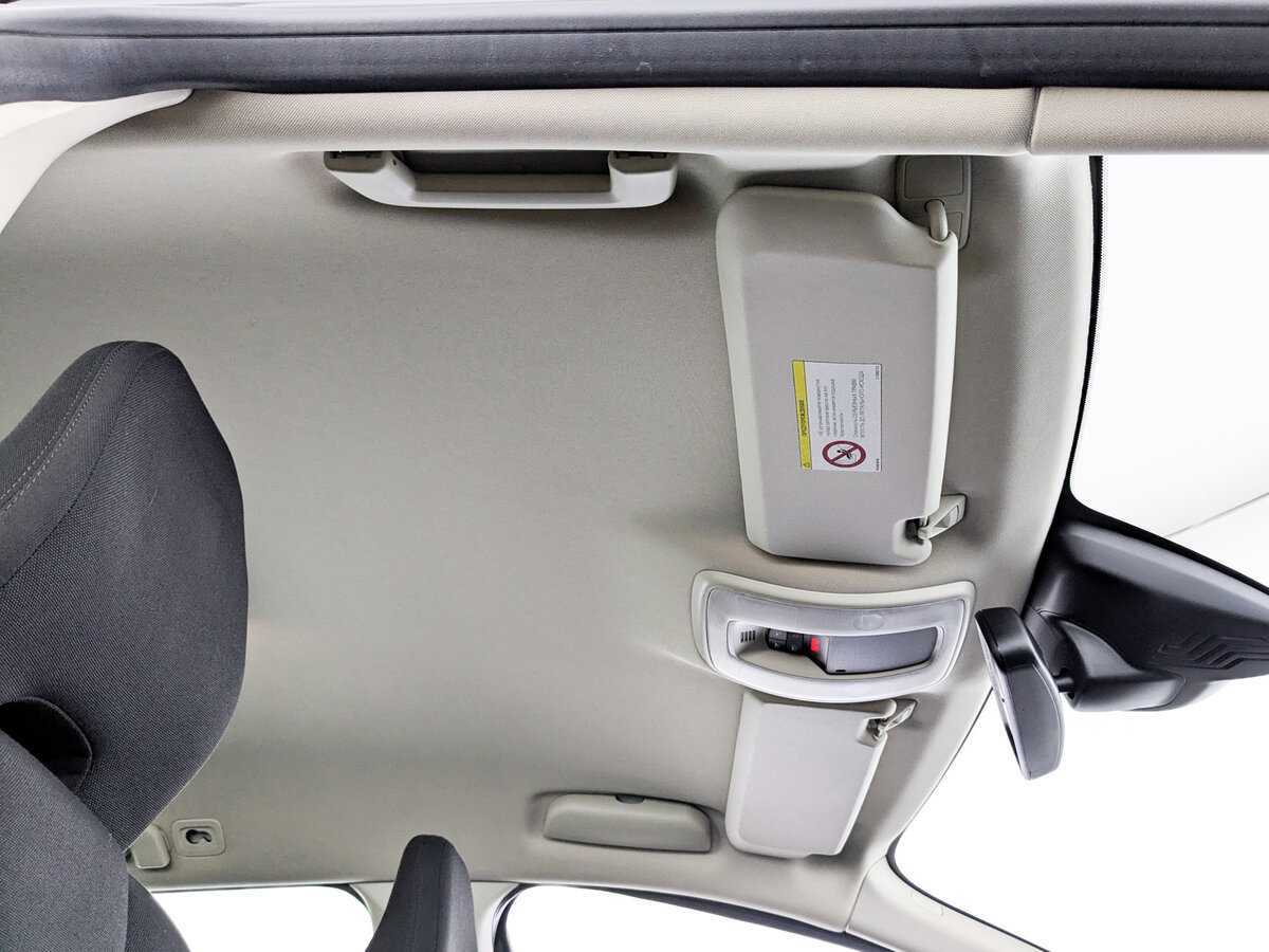 Б/У Вольво ИксЦ60 2012 года. Фото: #21