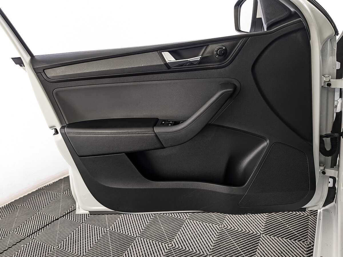 Б/У Шкода Рапид 2020 года. Фото: #18