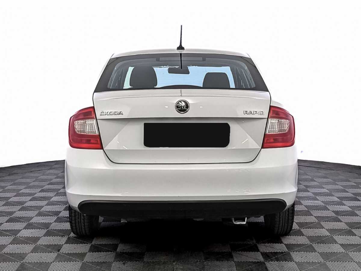 Б/У Шкода Рапид 2017 года. Фото: #5