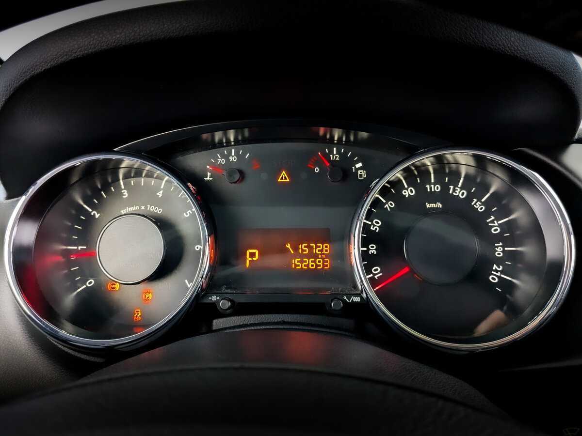 Б/У Пежо 3008 2012 года. Фото: #12