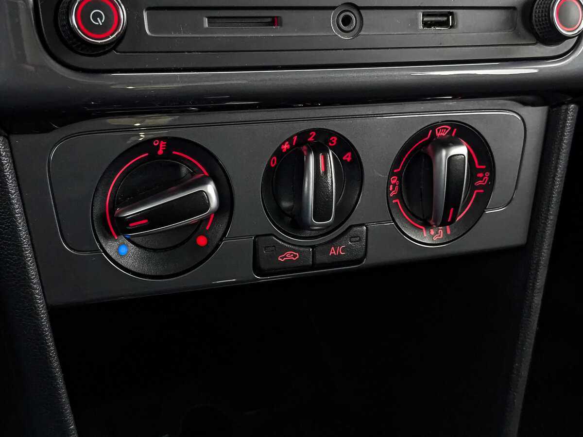 Б/У Фольксваген Поло 2019 года. Фото: #20