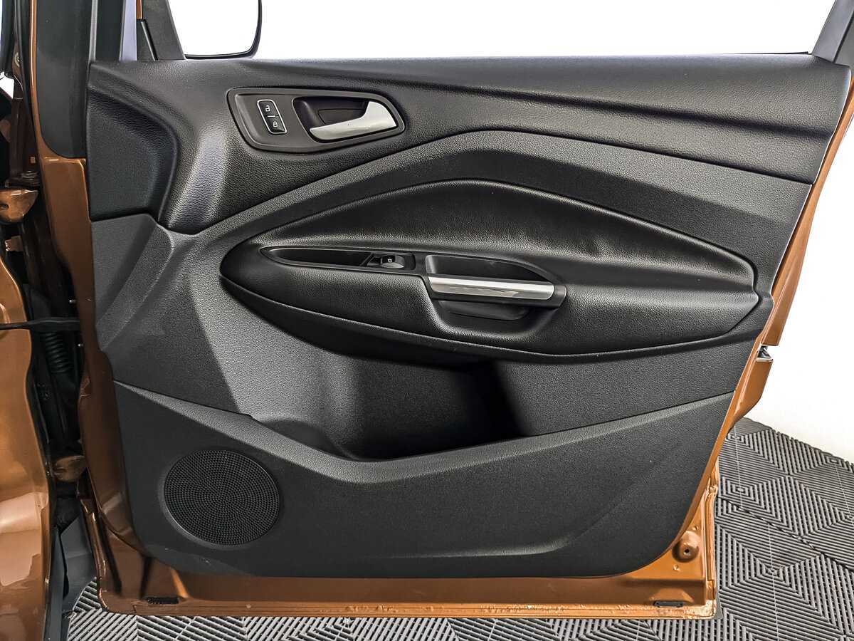 Б/У Форд Куга 2014 года. Фото: #24